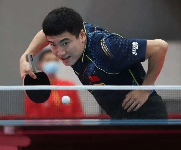 相比之下 相比之下